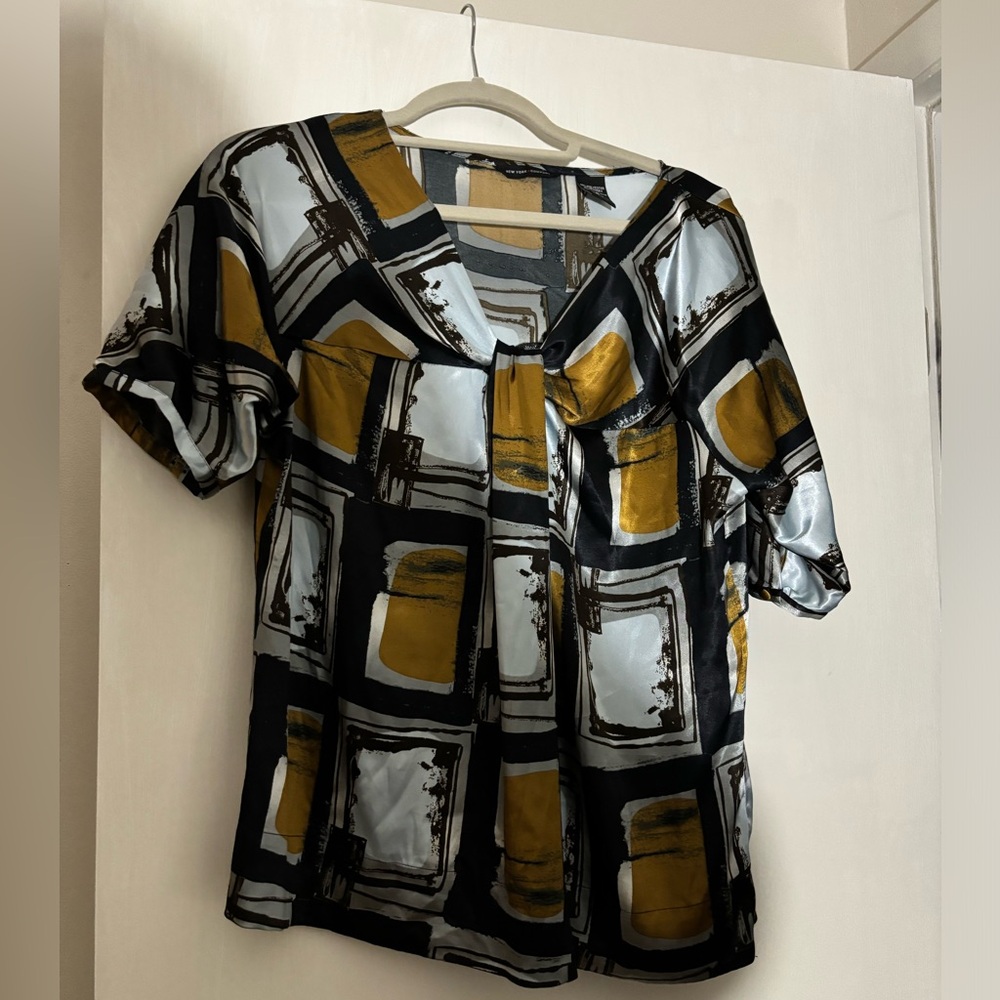Women’s Blouse